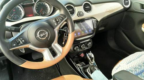 Cockpit von links