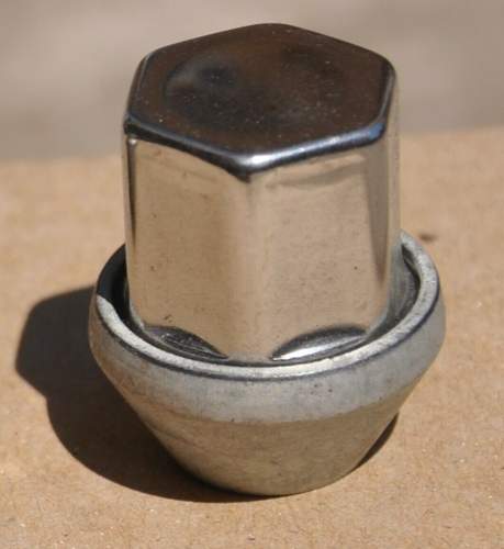 V50-old-wheel-nut