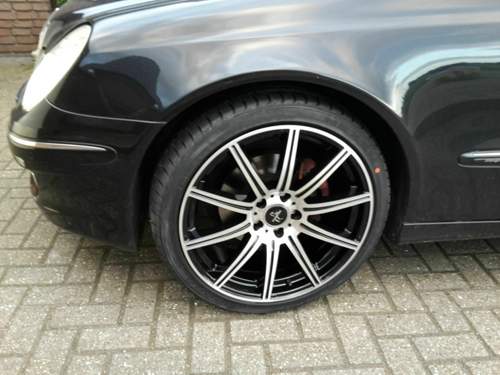 Vorne links