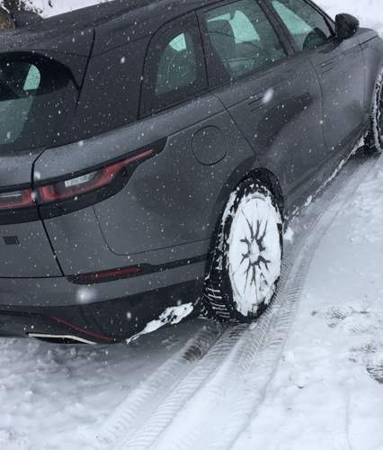 Schneefelgen