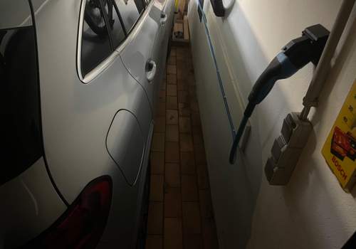 Steckerhalter Wallbox
