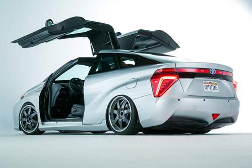 Tief und cool: Dieser Mirai soll an den DeLorean aus "Zurück in die Zukunft" erinnern