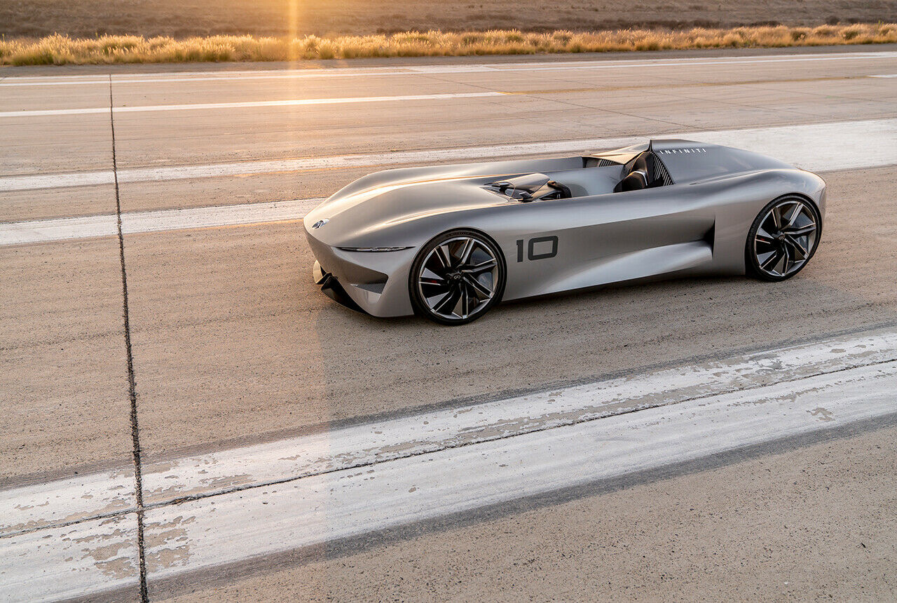 Infiniti zeigt in Kalifornien auf dem Concours d'Elegance sein E-Sportwagen-Konzept "Prototype 10" erstmals der Öffentlichkeit