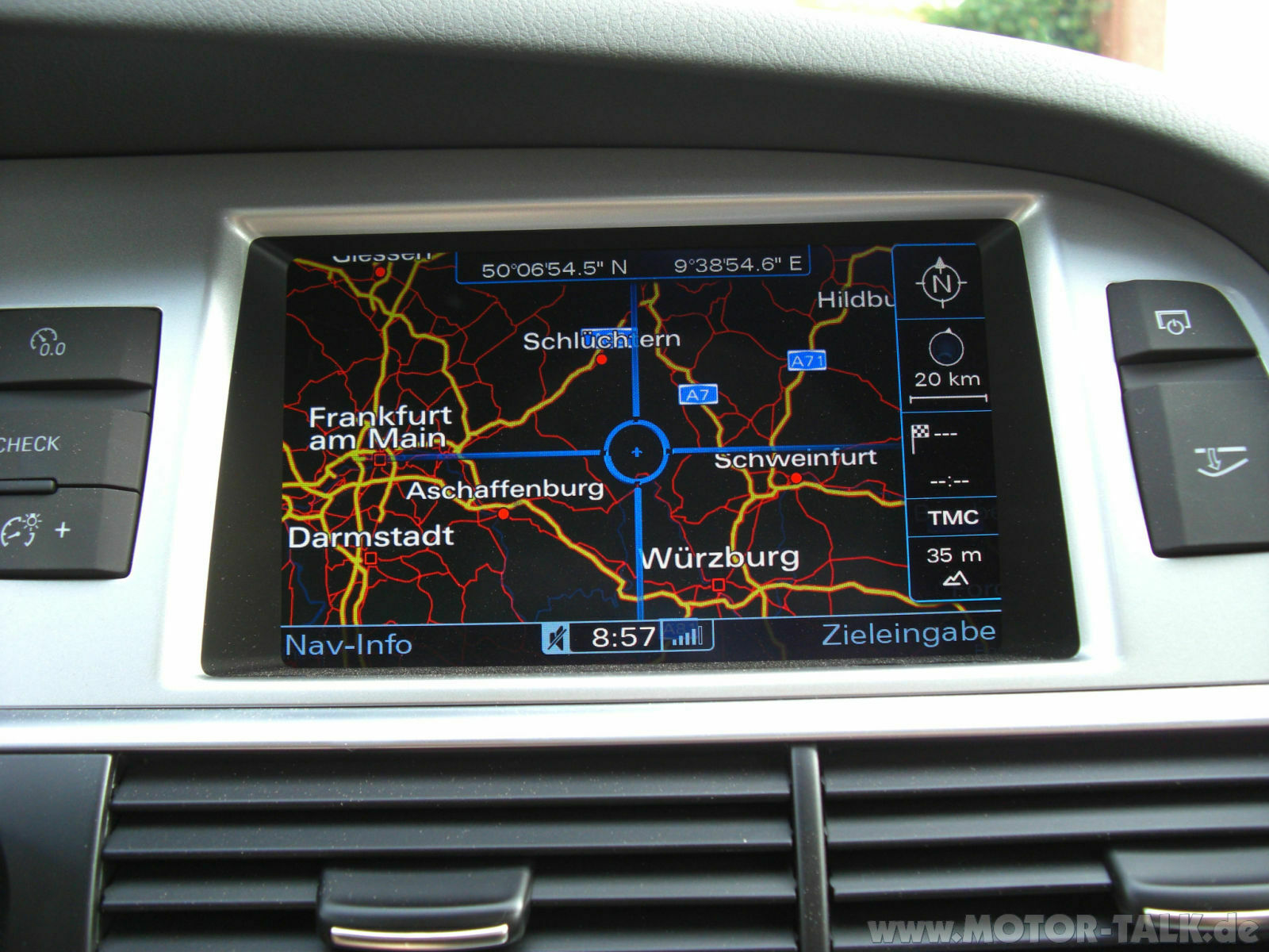 Reflexionsschicht MMI Plus-Display beim Reinigen beschädigt