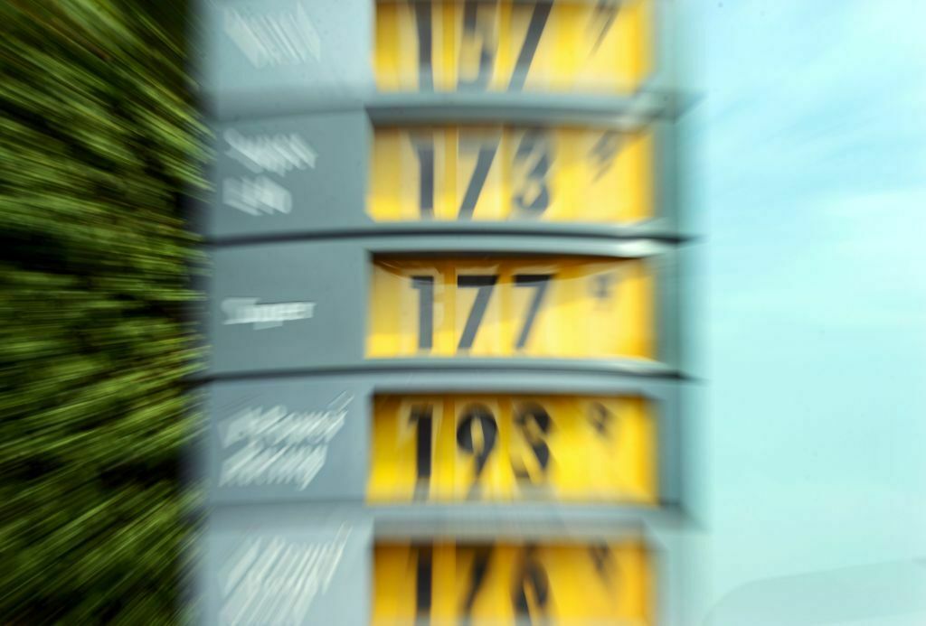 Preisabsprachen verschiedener Tankstellen will die Regierung ab Sommer erschweren.