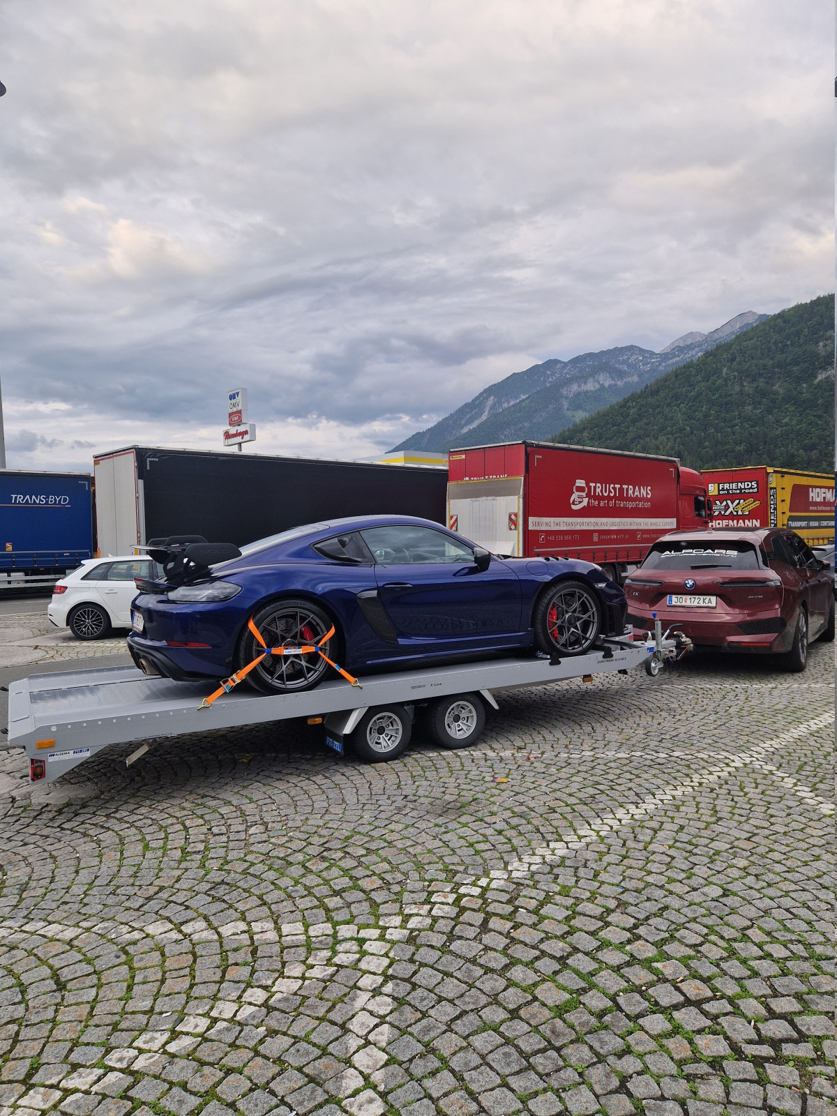 Reichweite iX xDrive50 mit Anhänger (2t)
