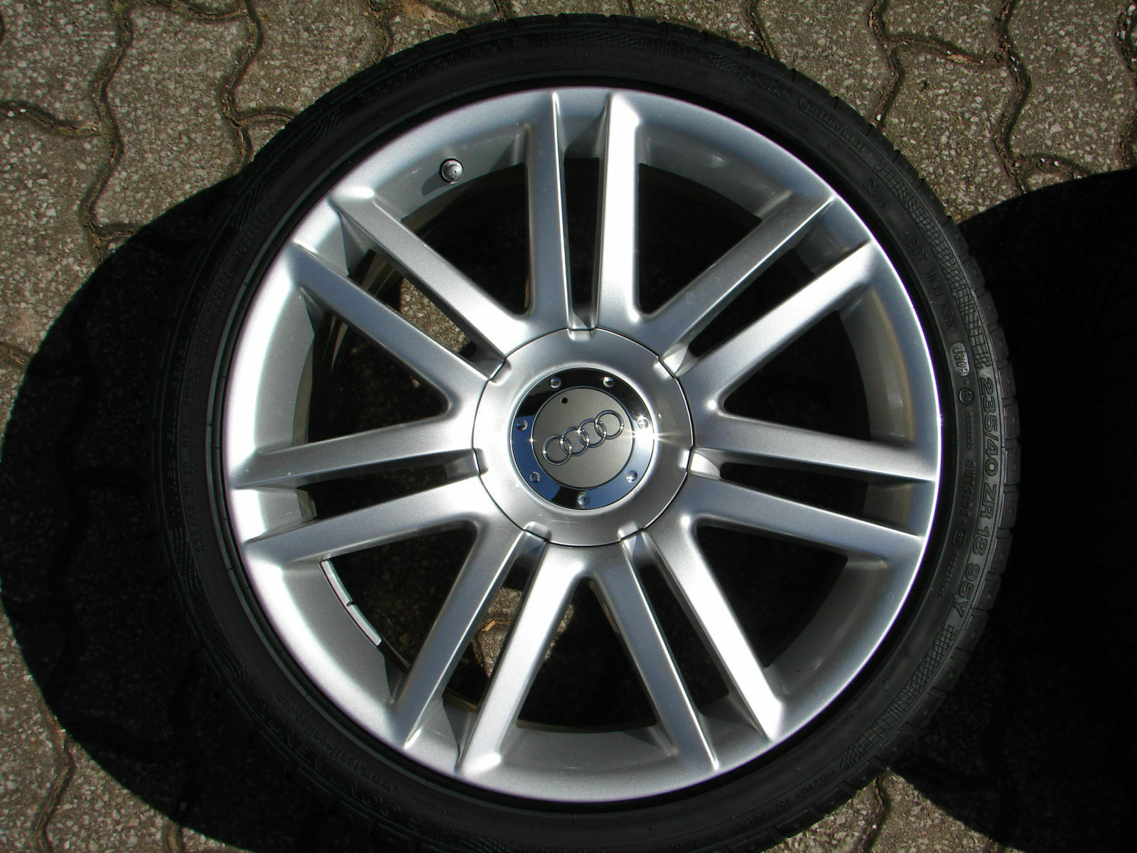 Reifen / Felgen Kombi 245/40R18