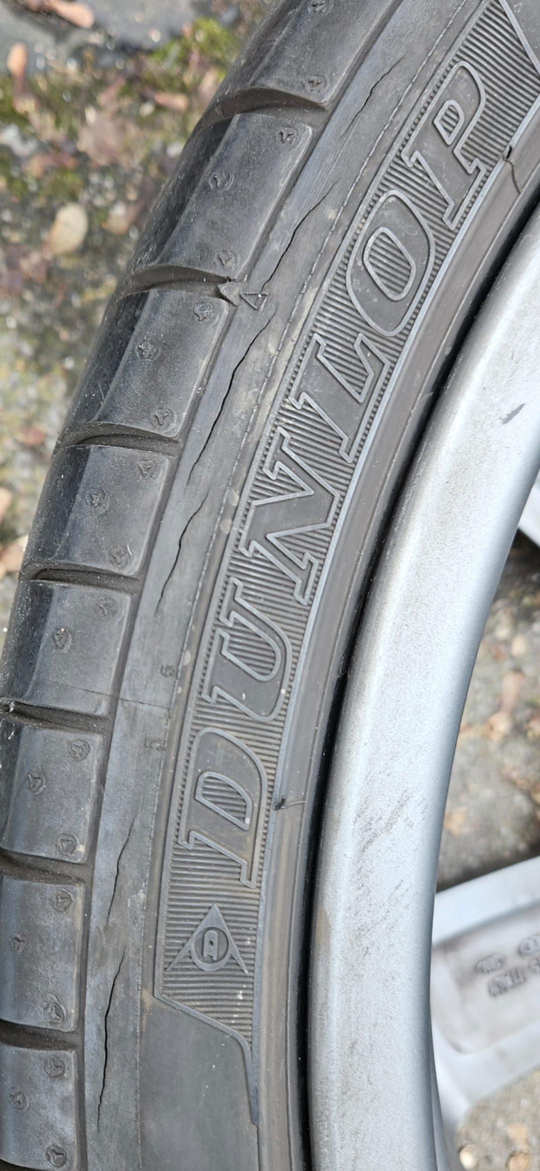 Reifen von Dunlop Probleme mit Risse