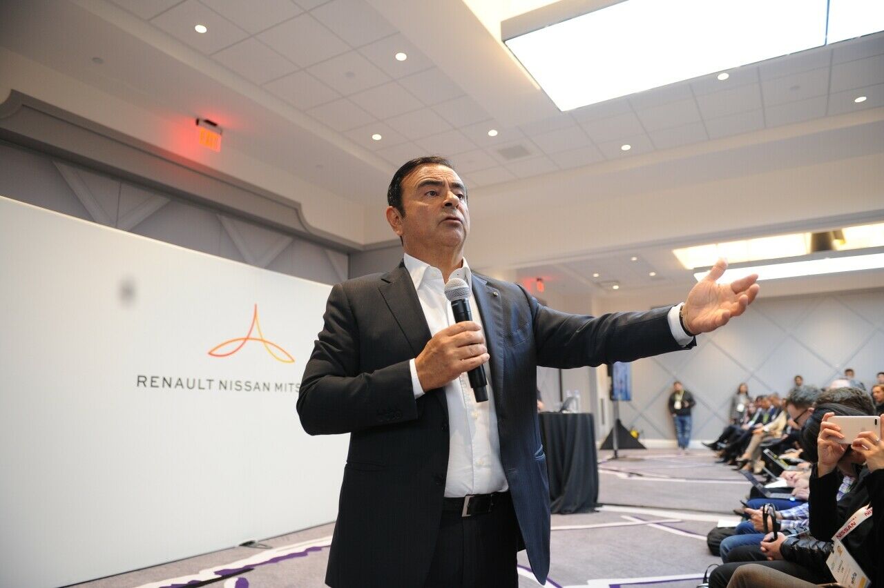 Renault-Chef Carlos Ghosn ist sich sicher, 2024 ist die Technik für das autonome Fahren straßentauglich