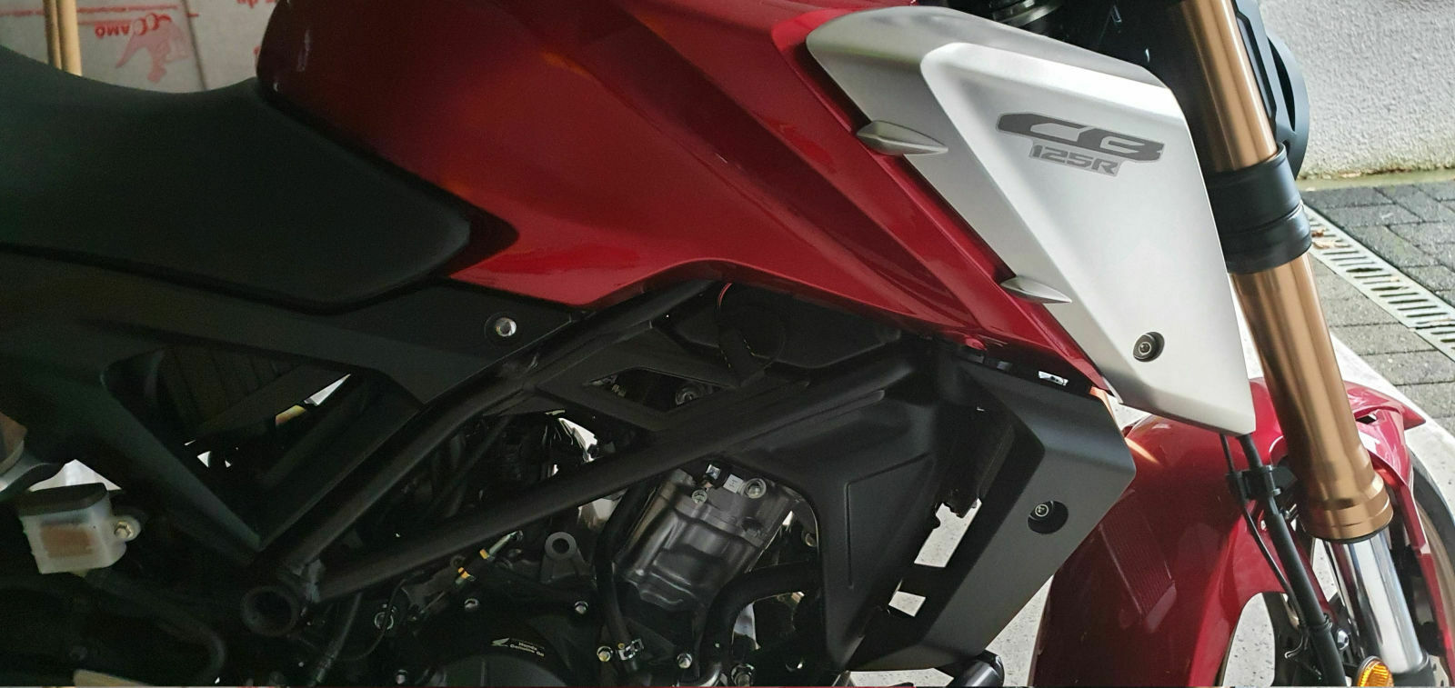 Richtiges Ladegerät für CB 125 R