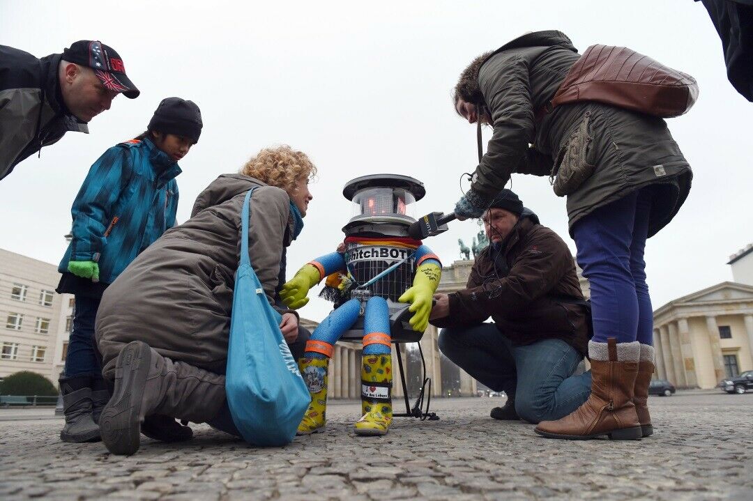 Der Hitchbot kann sich unterhalten, aber nicht allein fortbewegen