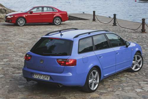 Ende 2008 transportierte VW die komplette B7-Montagestrecke nach Spanien, um dort damit den praktisch baugleichen Seat Exeo zu bauen