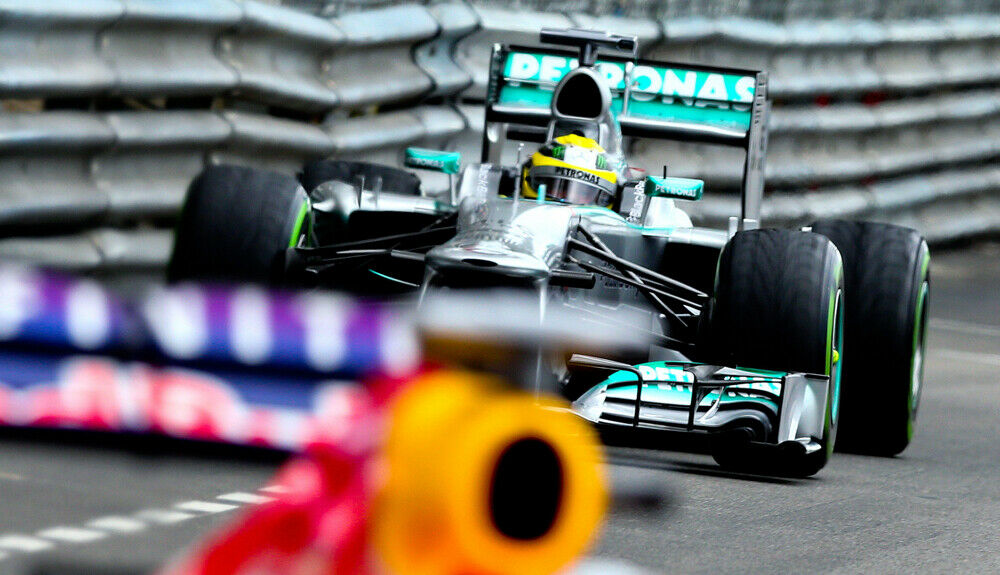 Hier ist Vettel vor Rosberg. Am Ende des Rennens siegt Nico vor dem Weltmeister.