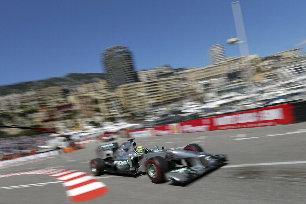 Rosberg siegt in Monaco und bringt Mercedes den zweiten Sieg bei einem Formel-1-Grand-Prix seit dem Wiedereinstieg als Werksteam