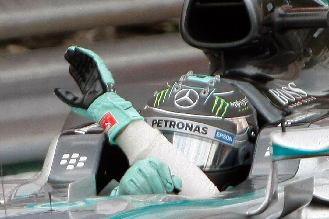 Im teaminternen Duell mit Hamilton holt Rosberg sieben Punkte auf