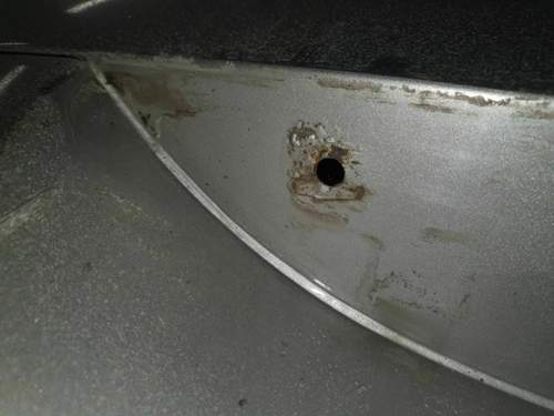 Rost S211 Rückwandtür Schrauben