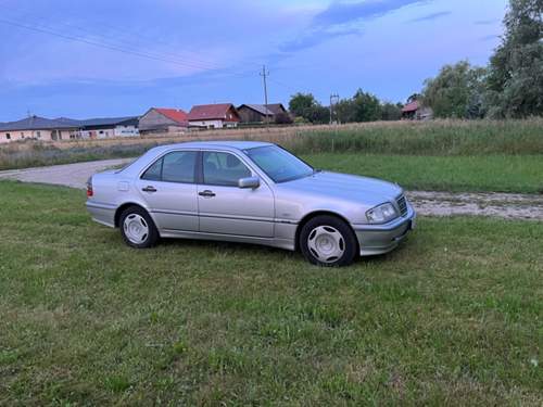 W202.jpg