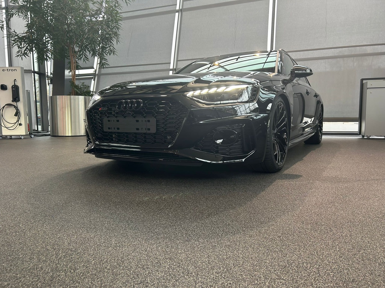 RS4