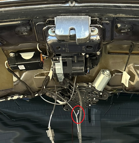 Weißes Kabel