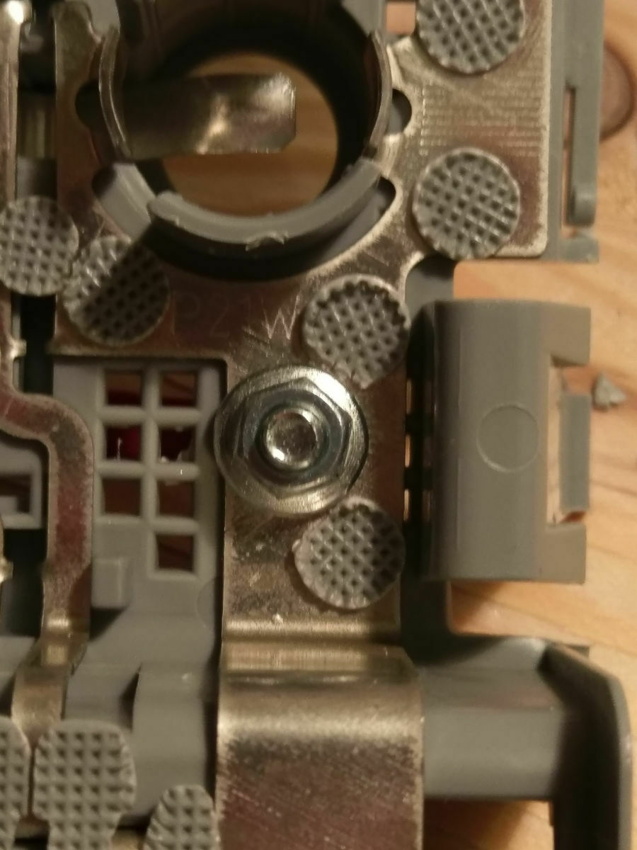 Rückleuchten verschmorter Stecker ***und die einzig wahre Lösung***