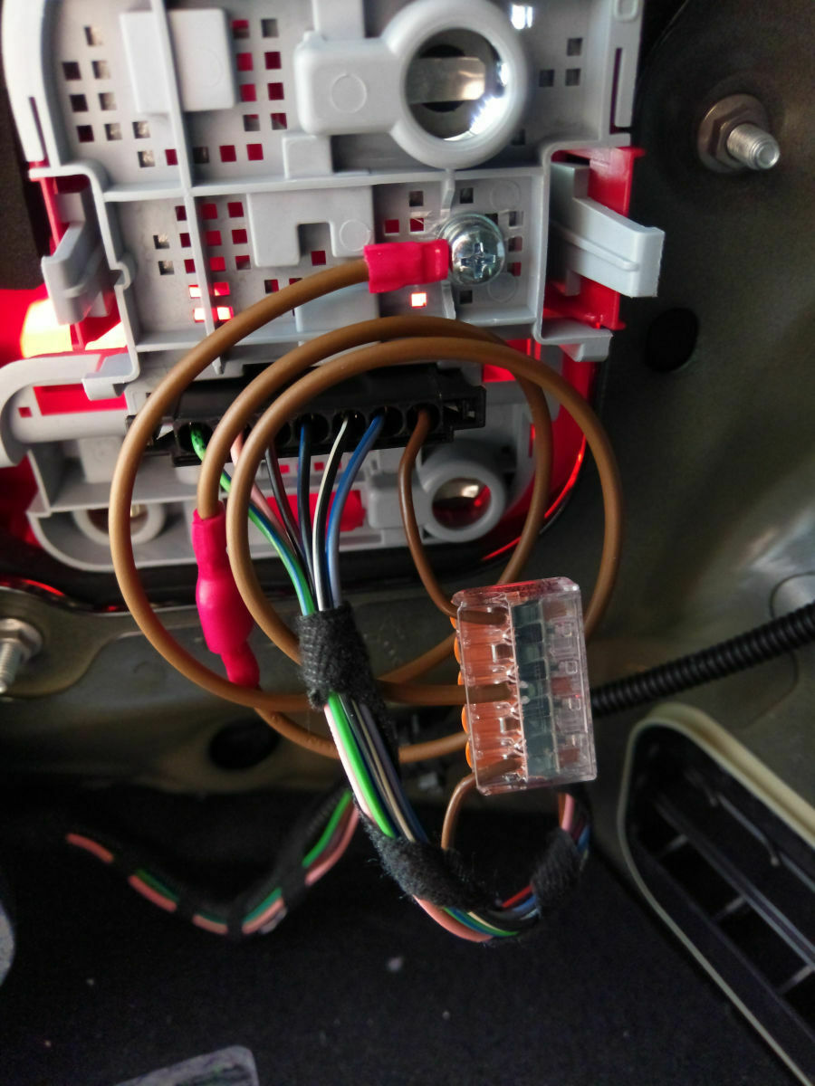Rückleuchten verschmorter Stecker ***und die einzig wahre Lösung***