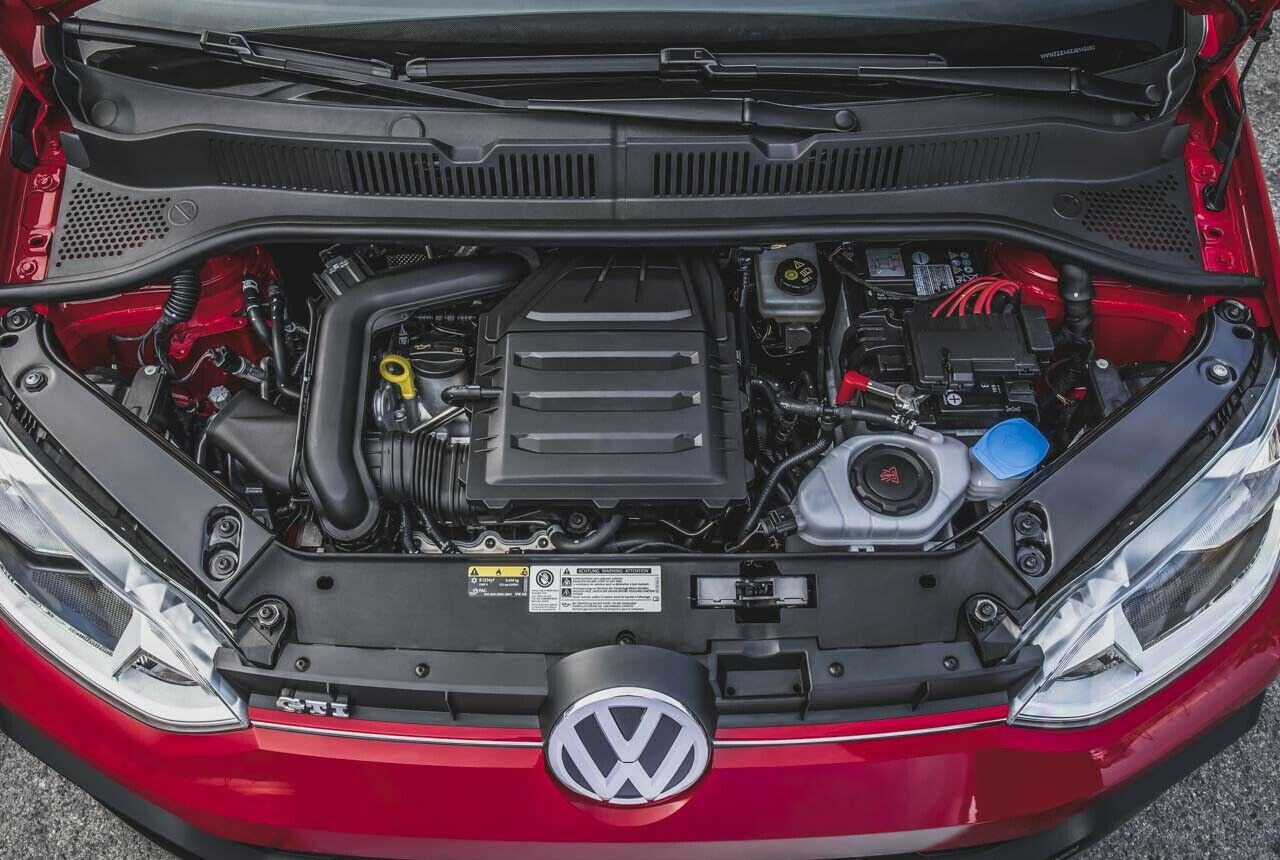 Wer hätte in den 80er-Jahren mit einem 1,0-Liter-Motor in einem GTI-Modell gerechnet? Der Dreizylinder-Turbo ist dem Vierzylinder-Sauger des Golf 2 überlegen