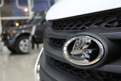 Lada ist in Russland noch immer der mit Abstand größte Autobauer, in anderen Ländern läuft es nicht so gut