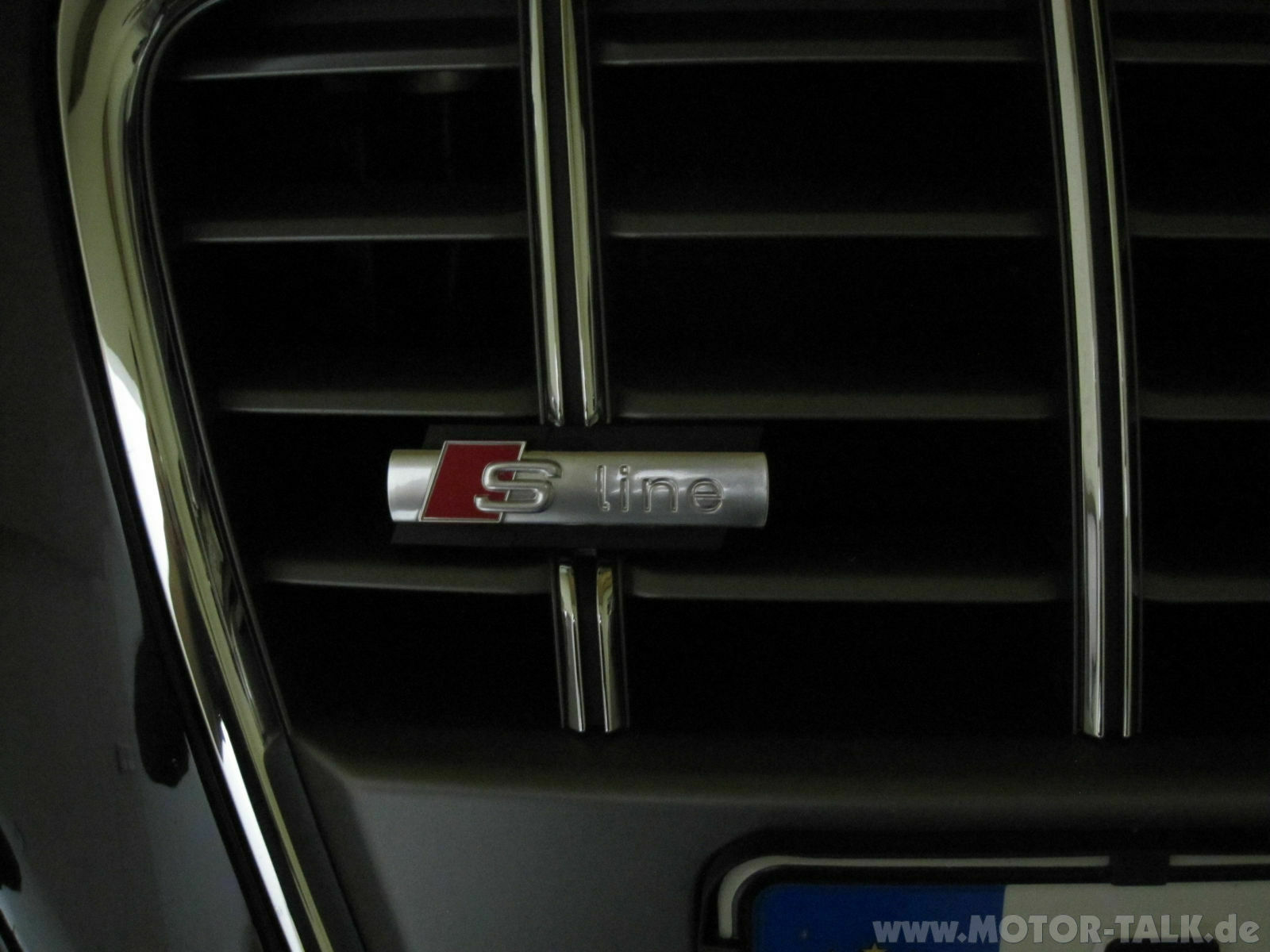 S4 Grill in originaler Stoßstange
