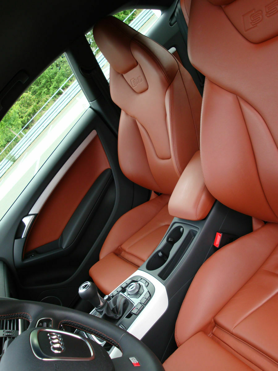 S5 in Meteorgrau mit Mustangbraunen sitzen passend?