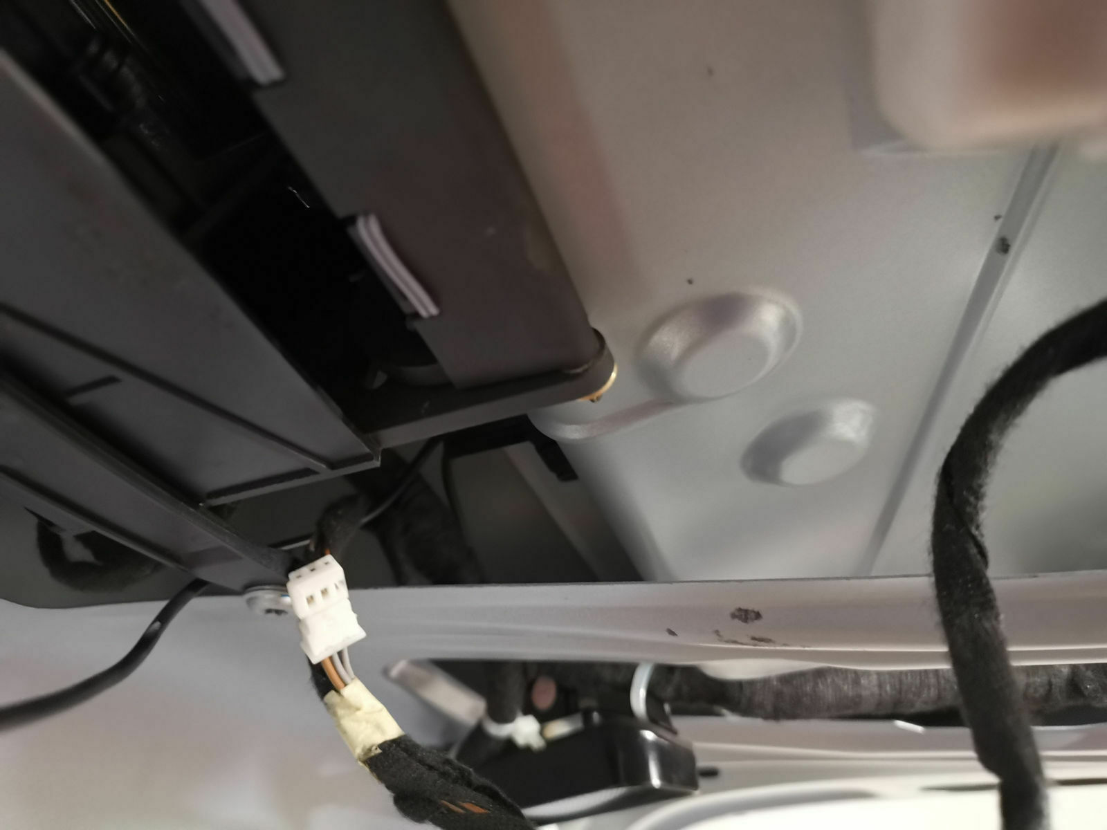S500 Mopf, unbekannte Stecker im Heckdeckel