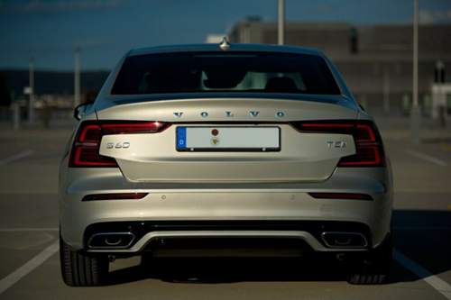 2019 S60