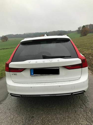Volvo-v90-2