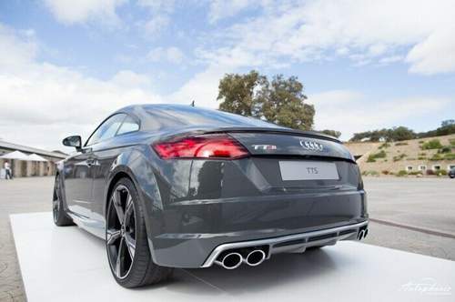 Audi-tt-dritte-generation-grau-20-zoll-felgen-1961