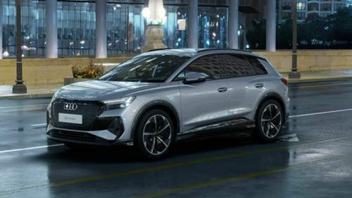 Audi Q4 Florettsilber, S-Line u. schwarz