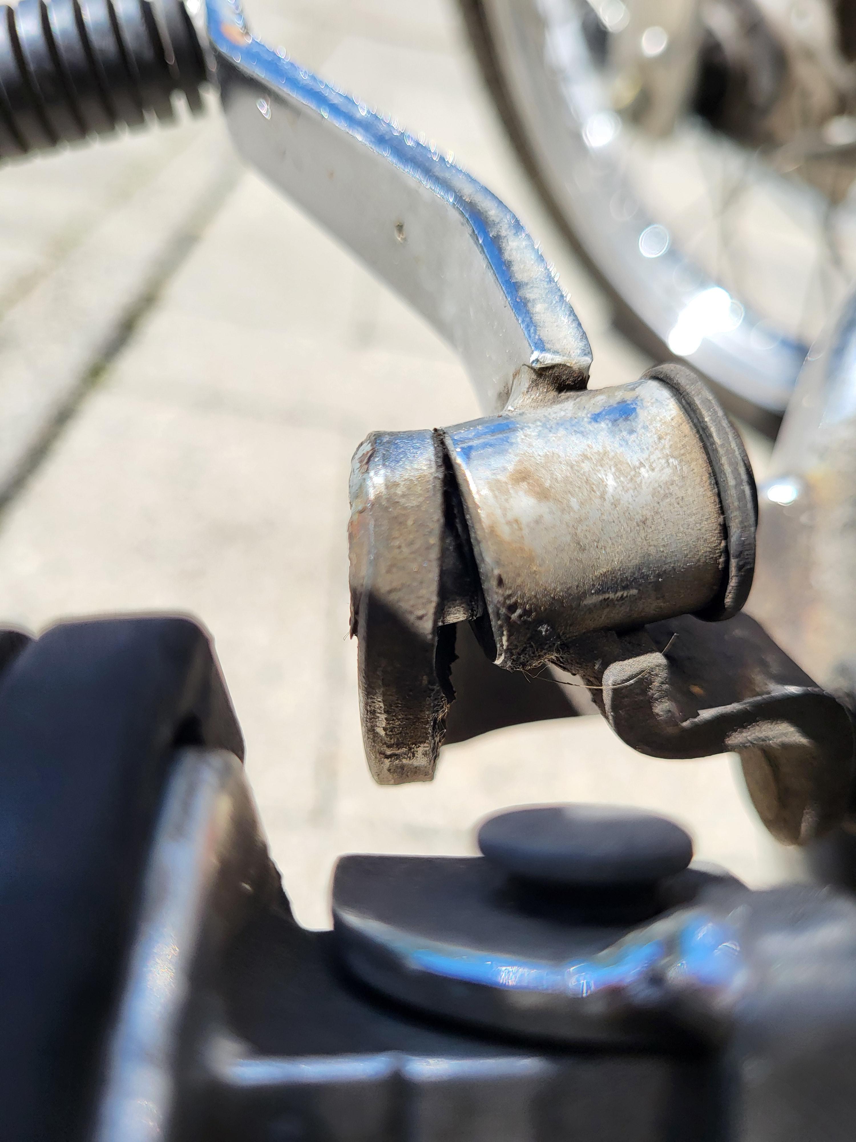 Schalthebel wackelt: Einfacher Schraubbolzen rein? Yamaha Virago