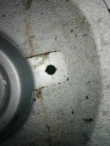 Kleines Loch Durchmesser ca 1cm