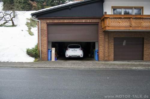 Kuga-in-garage
