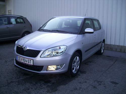 Skoda-fabia-2010-facelift-ohne-xenon