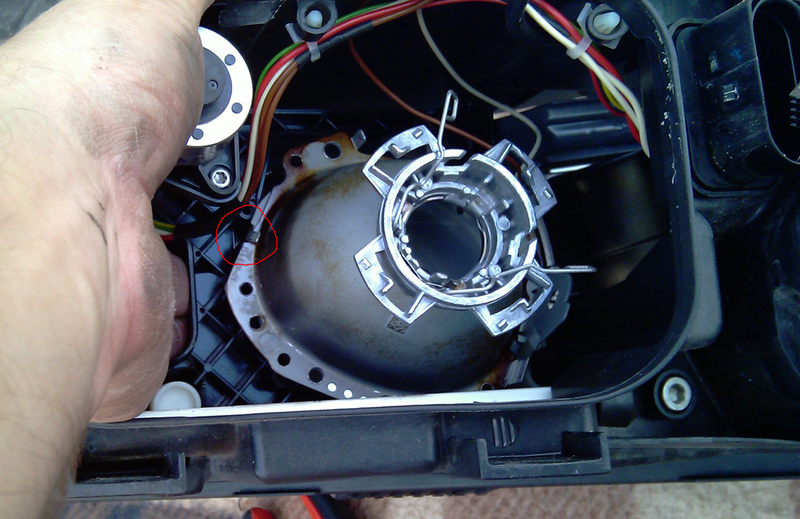 Scheinwerfer Bi-Xenon Linsen Reinigung