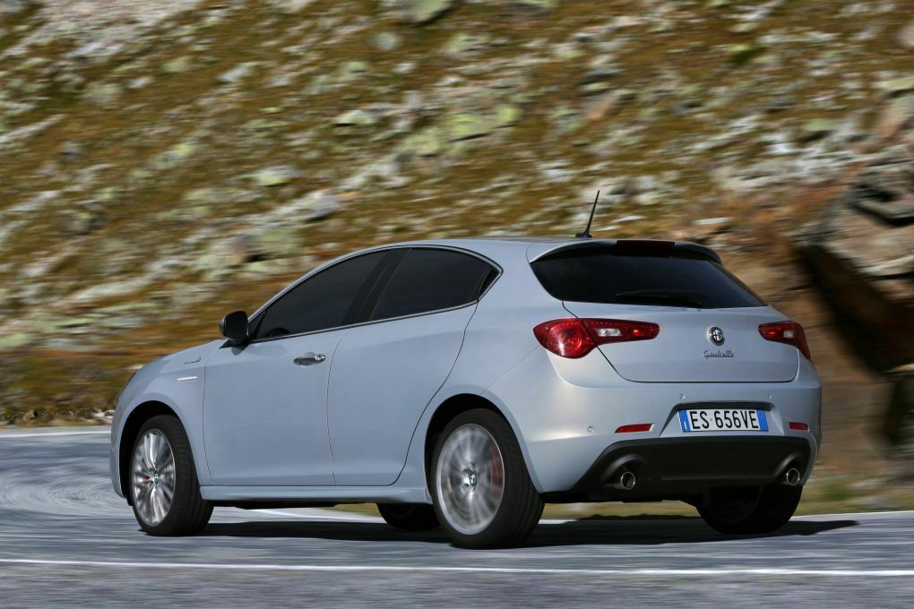 Die Giulietta bekommt unter anderem einen neuen Dieselmotor mit 150 PS, der still und kraftvoll an die Arbeit geht und nur 4,1 Liter je 100 Kilometer verbrauchen soll