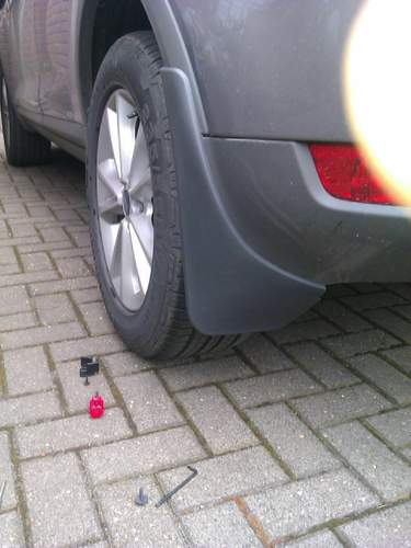 Kuga-spritzschutz-hinten-2