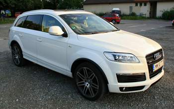 Audi-q7-front-white