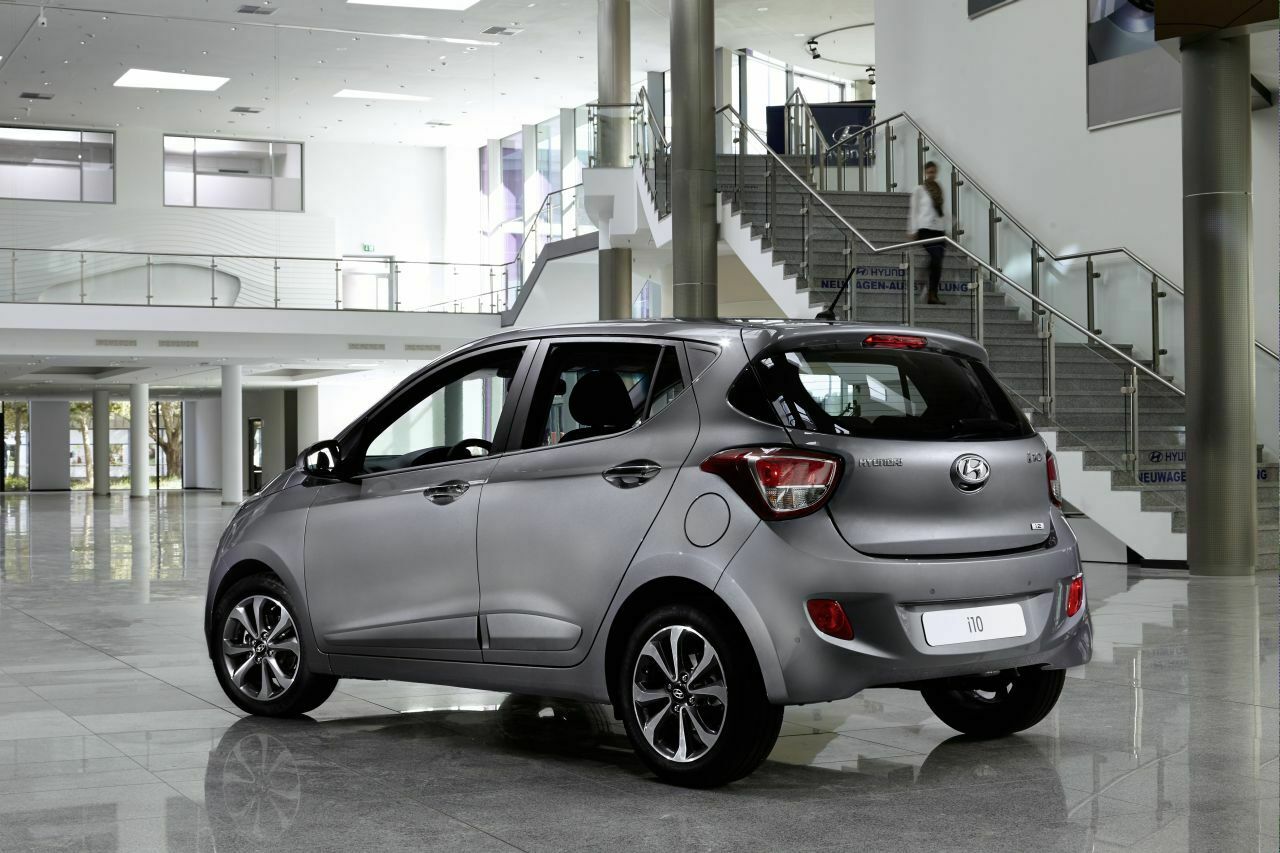 Der Kofferraum fasst 252 Liter. Im VW Up sind es 251 Liter