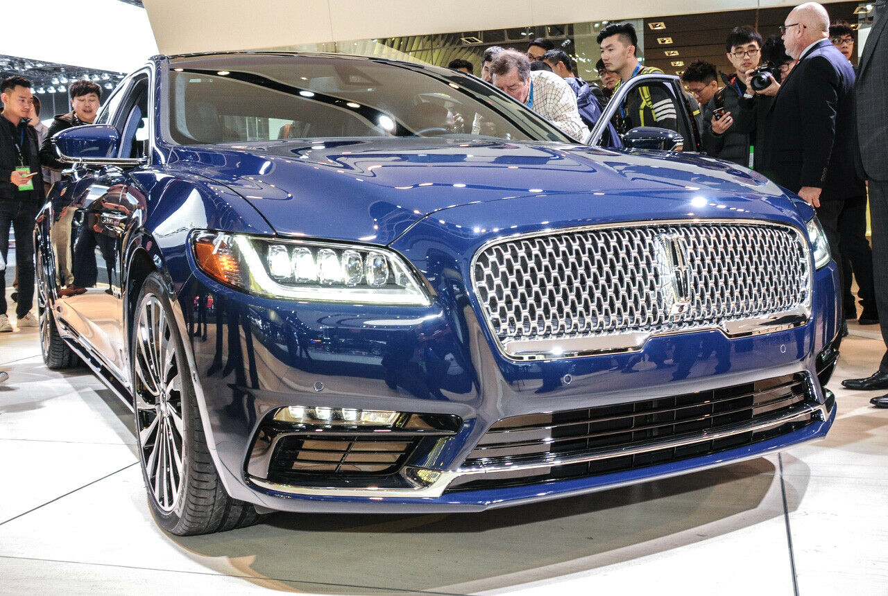 Lincoln Continental auf der Autoshow in Detroit