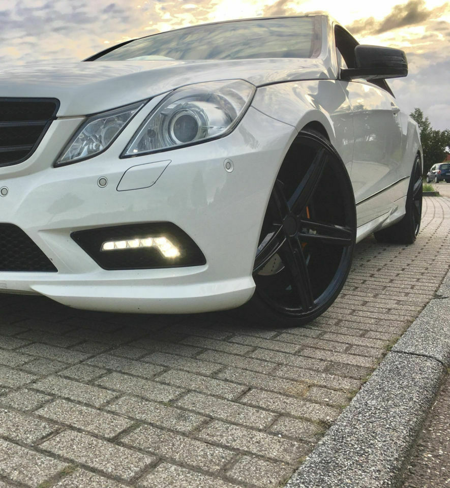 Schöne und leichte 19" Felgen