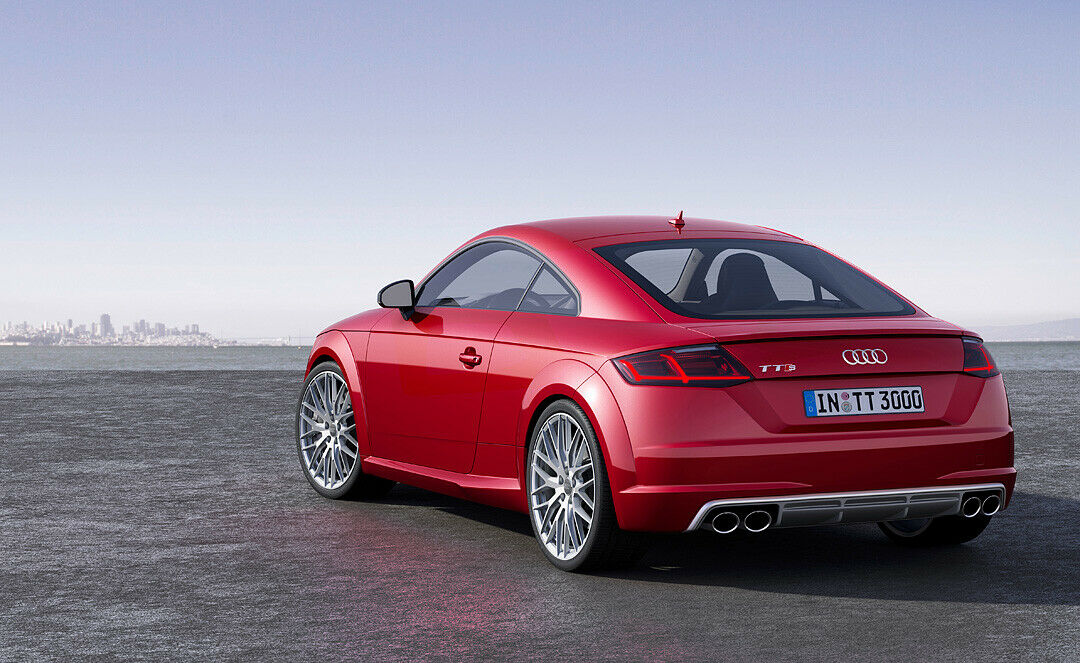 Der Audi TTS sprintet schneller als alle anderen Konzern-Kompakten und sogar fast so schnell wie der erste R8