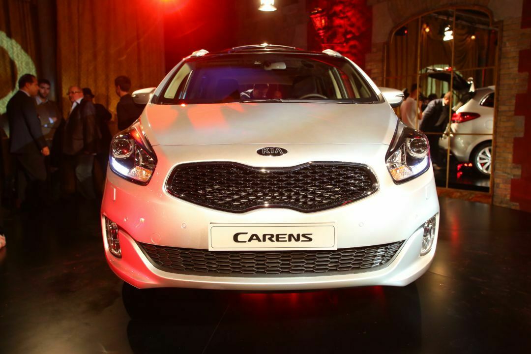 Carens in Paris. Foto: ampnet