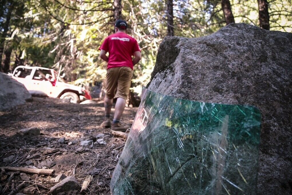 Kleine Schäden am Fahrzeug müssen beim Rubicon Trail in Kauf genommen werden