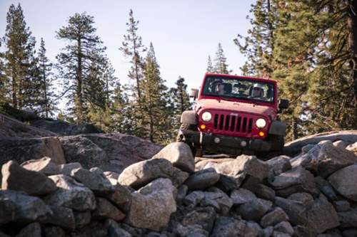 Auf dem Rubicon Trail ist es morgens bitterkalt und mittags sehr heiß
