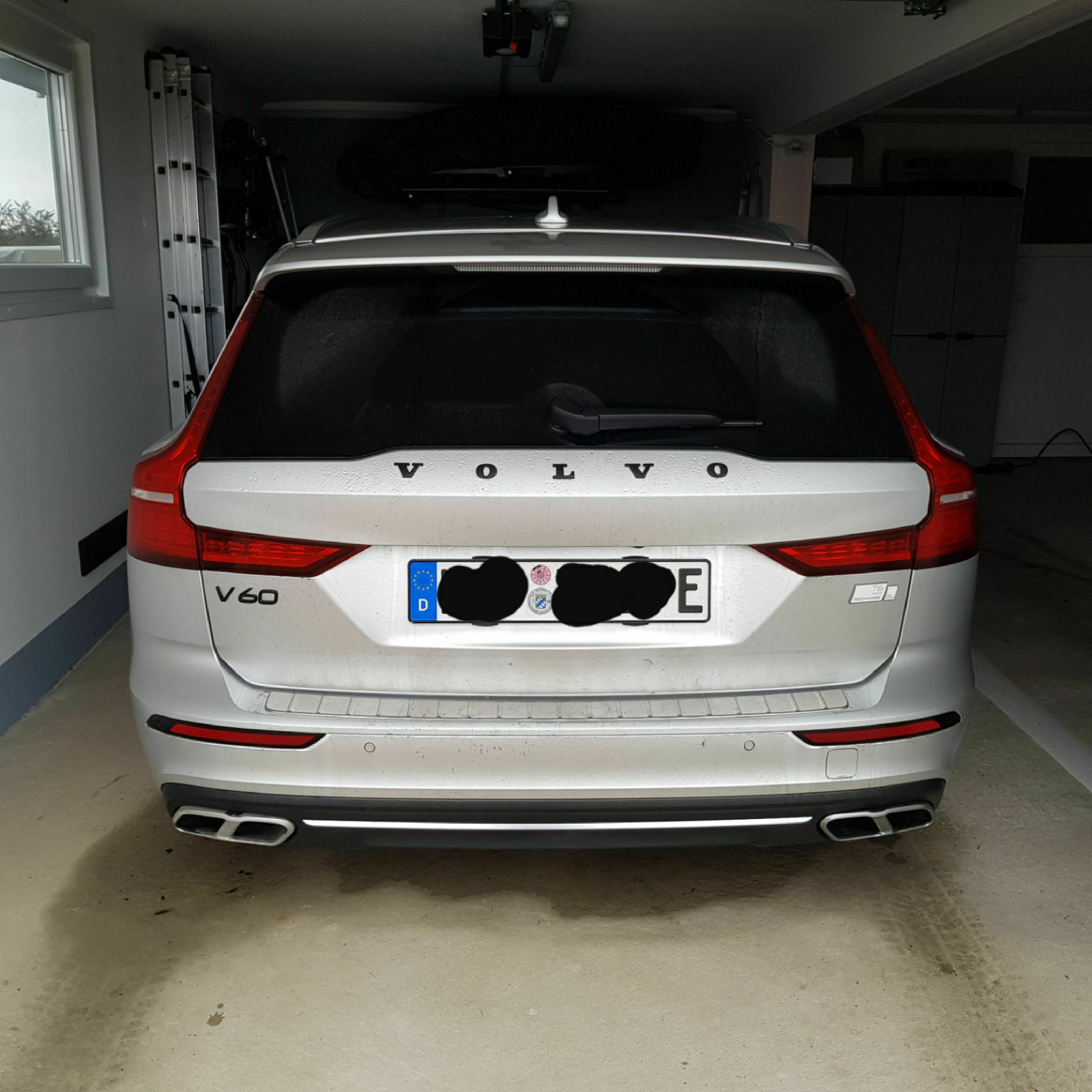 Schwarze Anbauteile V60 II R